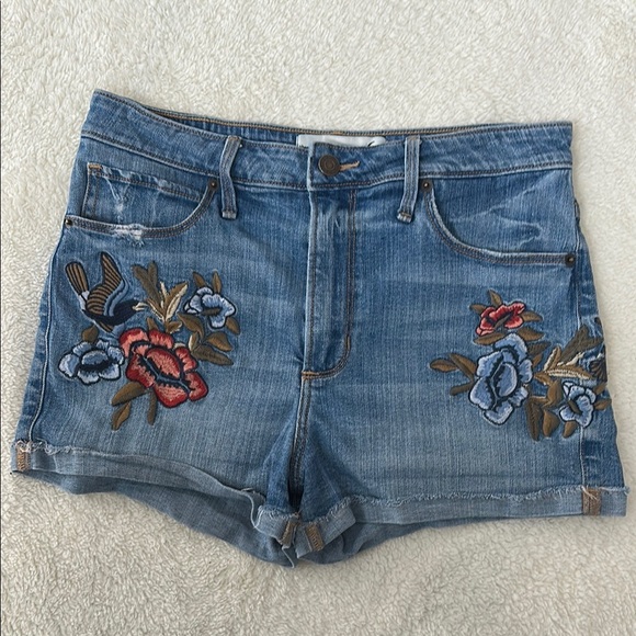 A&F Women's‎ High Waist Boho Cottagecore Embroidered Mini Cuff Jean Shorts 6 - Picture 2 of 9